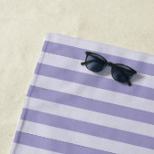 Serviette De Plage Rayures Violettes (En situation)