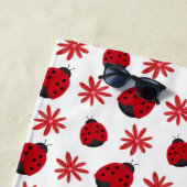 Serviette De Plage Red Daisy Ladybug Motif Personnalisé (En situation)