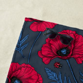 Serviette De Plage Red poppies and ladybugs on dark blue (En situation)