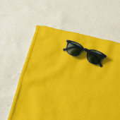 Serviette De Plage Relax - Girafe drôle funky jaune (En situation)