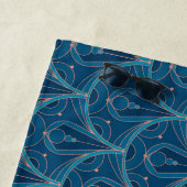 Serviette De Plage Repeating geometric Art Deco pattern (En situation)