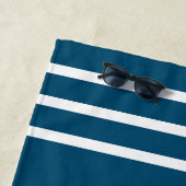 Serviette De Plage Retraité À La Plage, Blancs, Bleu Océan (En situation)