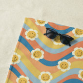 Serviette De Plage Retro Arc-en-ciel Smiley face Fleurs (En situation)
