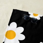 Serviette De Plage Retro Black Daisy 70's Hippie Nom personnalisé (En situation)