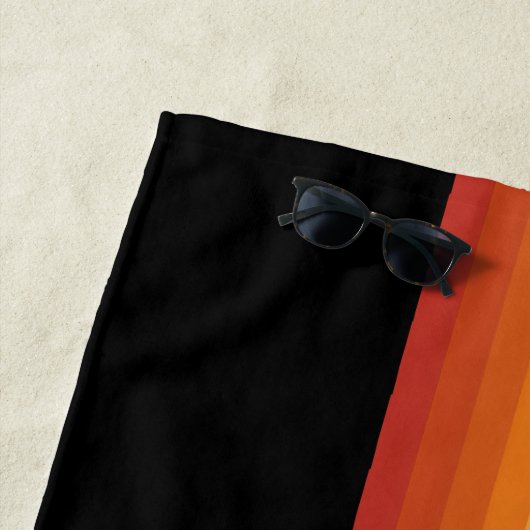 Serviette De Plage Retro Camera with Rainbow Print (En situation)