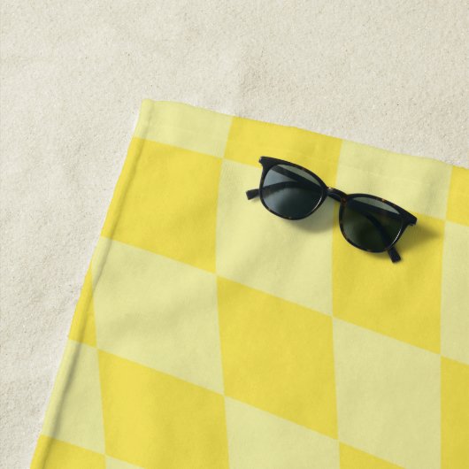 Serviette De Plage Retro citron jaune pastel Warboard (En situation)