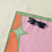 Serviette de plage Retro personnalisée avec nom - (En situation)