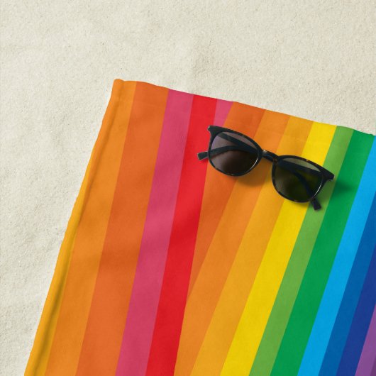Serviette de plage Retro Rainbows (En situation)