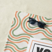 Serviette De Plage Retro Wavy Abstract Pattern Custom Beach Towel (En situation)