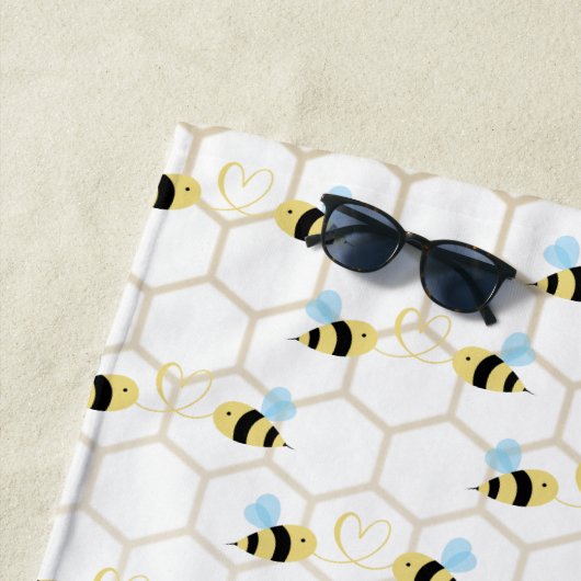Serviette De Plage Romantic Funny Two Honeybees In Love Design (En situation)