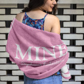 Serviette De Plage Rose 'MINE' personnalisé pour Lui et Elle