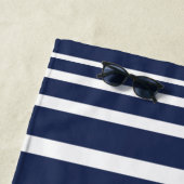 Serviette De Plage Sable, Vagues Et Rayons Solaires (En situation)