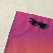 Serviette De Plage Sagittarius Aura Gradient Zodiac, Jaune Violet (En situation)