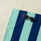 Serviette De Plage Seafoam Green et Navy Stripes Plage Serviette (En situation)