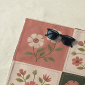 Serviette De Plage Seamless Rustic Floral Patchwork (En situation)