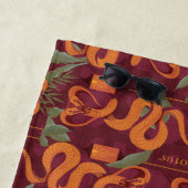 Serviette De Plage Serpent Luxe Motif - Le Lotus Blanc (En situation)