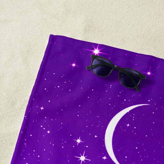 Serviette De Plage Silhouette de palmier sur Twilight violet (En situation)