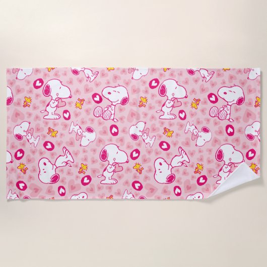 Serviette De Plage Snoopy & Woodstock Motif Coeurs roses (Devant)