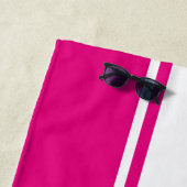 Serviette De Plage Solide Rose Chaud Blancs Nom moderne (En situation)