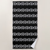 Serviette De Plage spirales en argent motif sur noir (Devant)