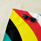 Serviette De Plage Stripes multicouleurs psychédéliques à ondes (En situation)