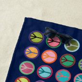 Serviette De Plage Symboles de paix colorés (En situation)