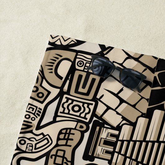 Serviette De Plage Symboles historiques anciens Style de tatouage (En situation)