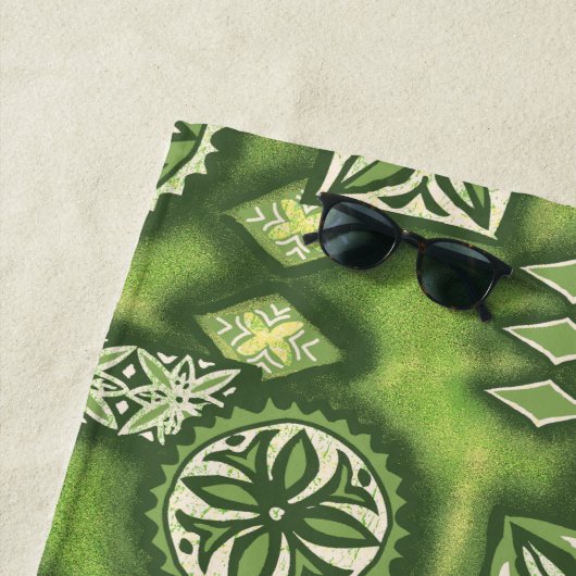 Serviette De Plage Tapa primitif Hawaiian Wave Warriian - Lime Green (En situation)