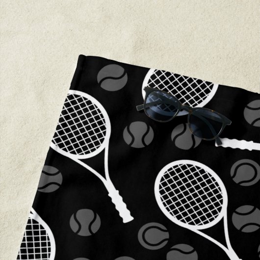 Serviette De Plage Tennis Racket Ball Motif Initial & Nom Monogramme (En situation)