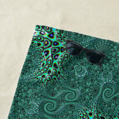 Serviette De Plage Tentacules tournoyants turquoises Octopus Fractal  (En situation)