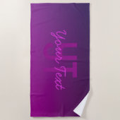 Serviette De Plage Texte Monogrammé Moderne Éditable & Ombre Violet (Devant)