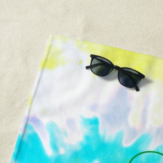 Serviette De Plage Tie Dye Swirl Jaune Bleu Vert Personnalisé (En situation)