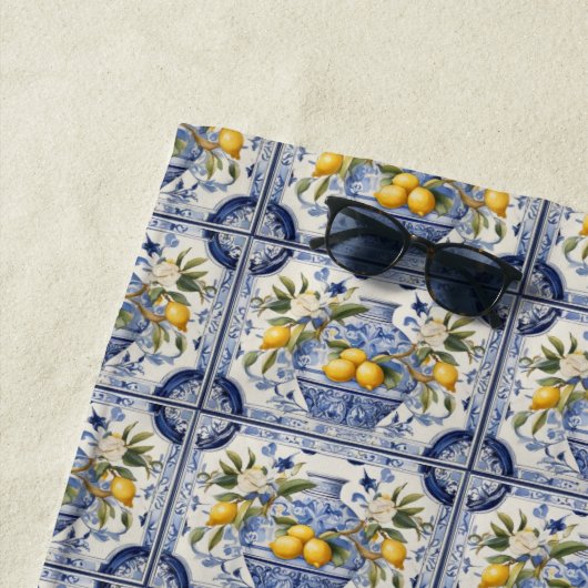 Serviette De Plage Titres bleus et citrons d'Amalfi Italie (En situation)