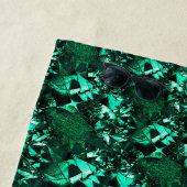 Serviette De Plage Tons vert vif, et similaires au relief (En situation)