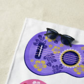 Serviette De Plage Torchon de plage monogramme personnalisé Ukuleles (En situation)
