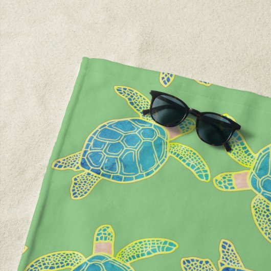 Serviette De Plage Tortue côtière monogramme bleu jaune vert (En situation)