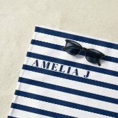 Serviette De Plage Tranche de pamplemousse personnalisée rayée bleu m (En situation)