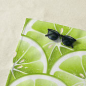 Serviette De Plage Tranches de fruits à la chaux verte (En situation)