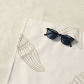 Serviette De Plage Trésor côtier Sable Taupe (En situation)