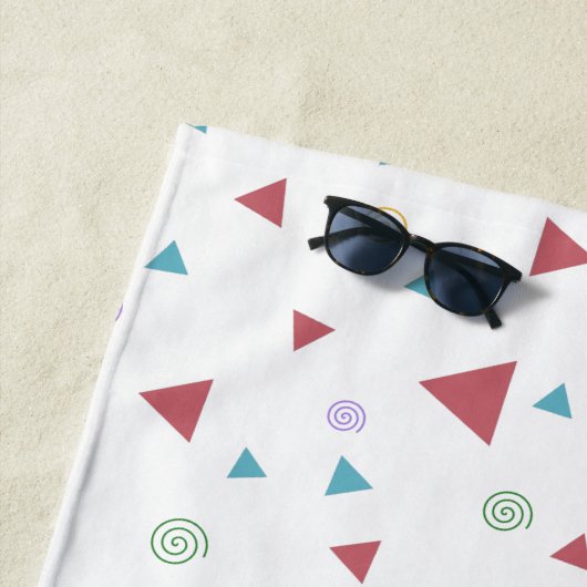 Serviette De Plage Triangle géométrique chic et persiennes (En situation)