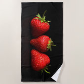 Serviette De Plage Trois Fraises Sur Btcnm Noir (Devant)