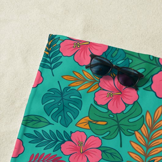 Serviette De Plage Tropical Hibiscus and Palm Leaf Pattern  (En situation)