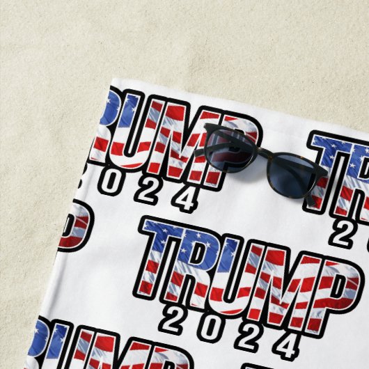 Serviette De Plage Trump 2024 - Drapeau de la vague (En situation)