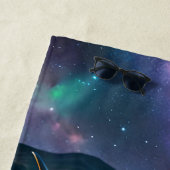 Serviette De Plage Vache Highland sous les étoiles (En situation)