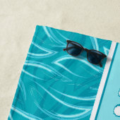 Serviette De Plage Vagues Aqua Monogramme (En situation)