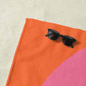 Serviette De Plage Vagues simples - rose, orange et crème (En situation)