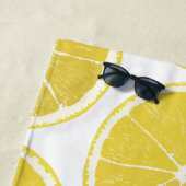 Serviette De Plage Vibrant Lemon Slice Pattern Summer Beach Towel (En situation)