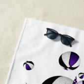 Serviette De Plage violet noir basketballs stars filles monogrammed (En situation)