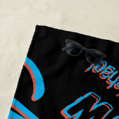 Serviette De Plage Votre nom motif monogramme bleu rouge noir (En situation)