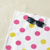 Serviette De Plage Votre nom - Pois bleu et jaune d'été (En situation)